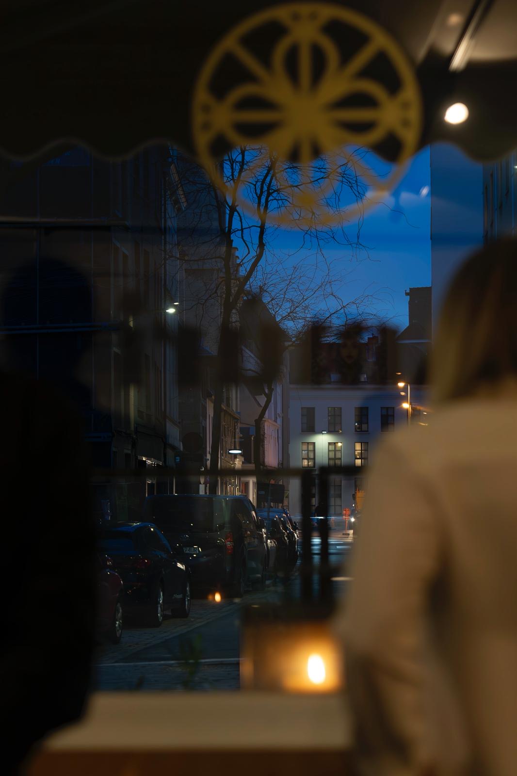 Het restaurant in de avond — Amùri Antwerpen